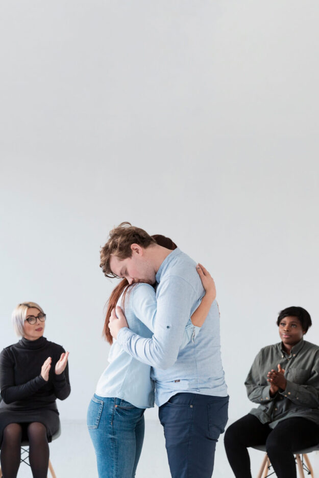 lateral-view-rehab-patients-embracing-1 quality addiction recovery in utah